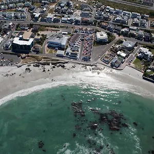 https://small-bay-guest-house.hotels-capetown.com